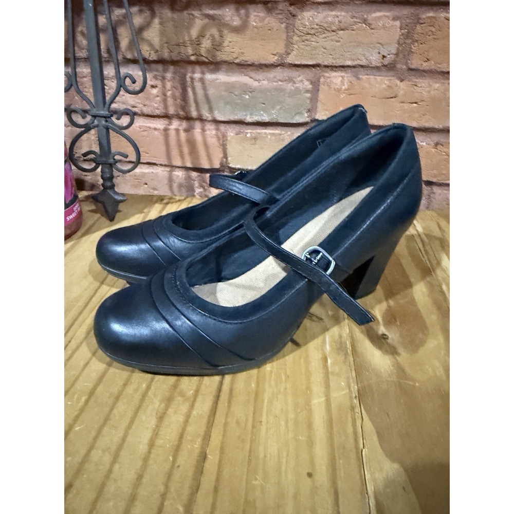 Clarks Bendables 8.5 Comfort Black Leather  Mary Jane Style Shoes Heel Pump